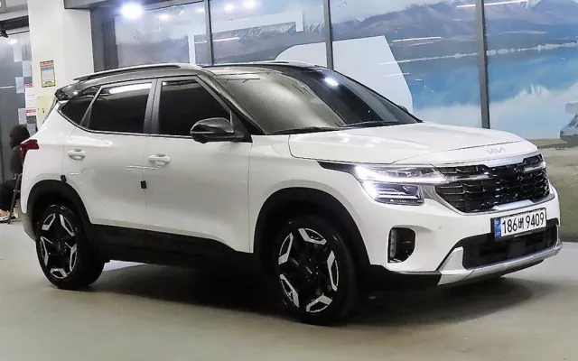 셀토스하이브리드 중고차 더 뉴 셀토스 가솔린 1.6 터보 4WD 매물 사진 18 - 2024/05 8,434km